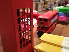 -新华里咖啡书吧(新华书店小寨店)