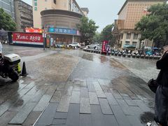 -绳金塔