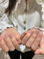 -花岐款式专研健康美甲沙龙