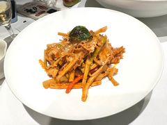 手剥笋拌肚丝-茉里粤菜(皇姑万象汇店)