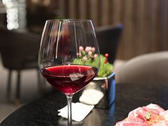 -wineapp葡萄酒餐吧(外滩金融中心店)