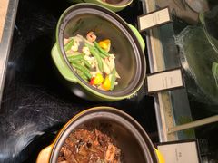 -大中华希尔顿酒店-念自助餐·嗨啤·小龙虾