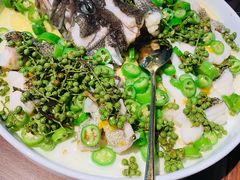 青青椒麻龙胆鱼-CHIC1699远洋私厨