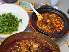 -有红鸡毛店·川菜(建设路店)