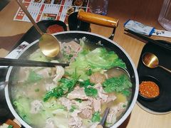 -川堂风·跷脚牛肉·乐山爆炒(宝山日月光店)