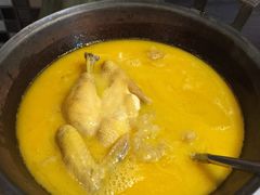 -鲜入围煮花胶鸡海鲜火锅