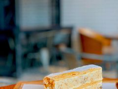 核桃拿破仑-YUMI芽米·法式烘焙·咖啡(骖鸾路店)