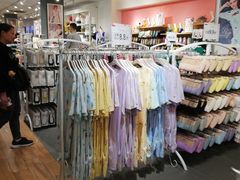 -三福时尚(三峡广场华夏银座店)