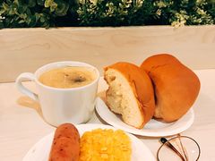 -白玉兰食品(汇联商厦店)