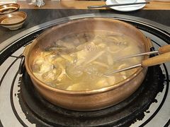 -阿山卓·野生菌火锅·纳西火塘烤肉