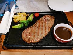 -必胜客(骡马市店)
