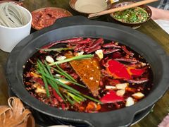 -黄潇洒老火锅(九眼桥宏济巷店)