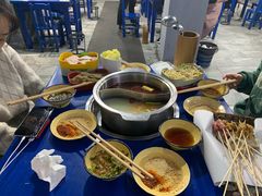 -马路边边·成都串串(翠柏路店)