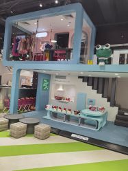 -MINI MARS KIDS CLUB亲子家庭中心(长宁天山店)