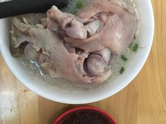 -雷祖芳老妈蹄花店