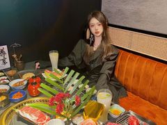 -铭牛烧肉·和牛海鲜自助(高新月牙湖店)