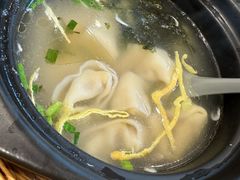 -馋三尺蟹粉小笼(人民广场店)