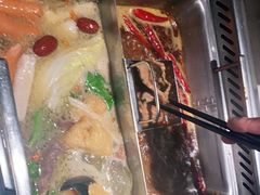 小鸳鸯锅底-野妹火锅(龙岗店)