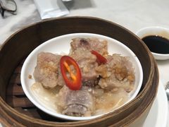 -香港百合居(LCM置汇旭辉广场店)
