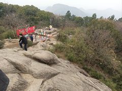 -灵岩山风景区