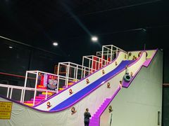 -嘿哟动霸CHUA·新潮玩运动娱乐中心·蹦床滑冰团建乐园