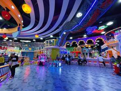 -鸿通城购物中心