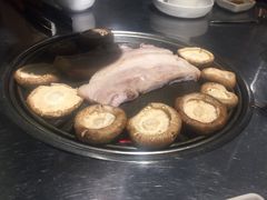 -缸桶屋韩国料理·全程帮烤(泰禾店)
