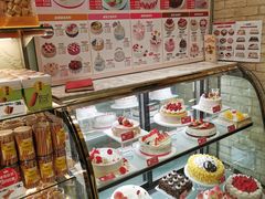 面包甜点陈列柜-味多美蛋糕(洋桥店)