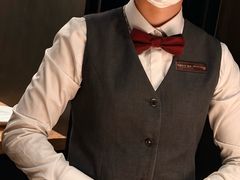 -左庭右院鲜牛肉火锅黑金店(陆家嘴中心店)