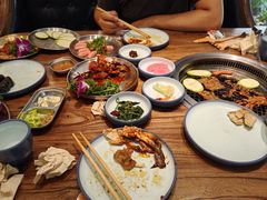 -明洞阿姨·韩式酱蟹烤肉·创意料理(三元桥店)