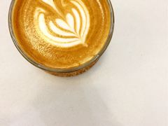 澳白-Onirii Coffee(长乐路店)
