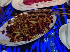 -路边边地标烧烤·川菜·小龙虾·音乐酒馆(良乡长虹店)