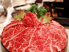A级手切牛肉-鲜入围煮花胶鸡海鲜火锅