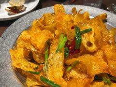-曼听小寨海鲜烧烤·大连辣炒大王(盖州街店)