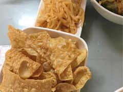 -丽丽三鲜螺蛳粉(田林路店)