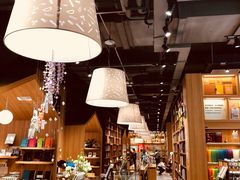 -百新书局(尚悦湾店)