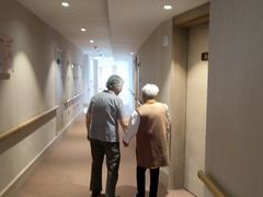 -金色阳光颐养院