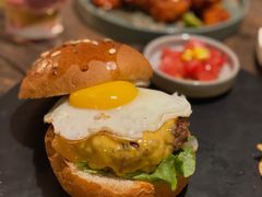 -HIGH FIVE哈福手工汉堡(桂林路店)