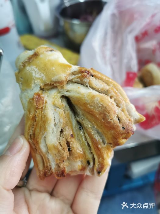 一大糕点鸭尾酥图片