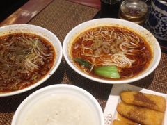 -蓉李记成都名小吃(二七万达店)
