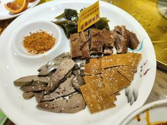 -郑百万·百万卤鹅重庆菜馆·家宴旗舰店(动物园店)