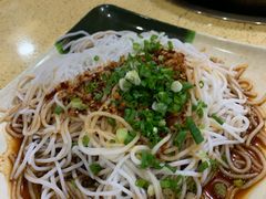 凉拌米线-东巴谷野生菌火锅餐厅