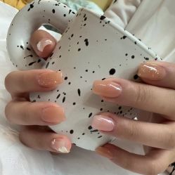 -爱纶美·美甲美睫半永久