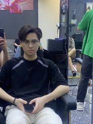 点击看大图 -藤野造型专业烫染接发