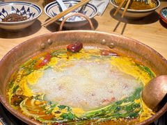 -洱火云南酸菜牛肉火锅(石景山当代商城店)