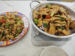 -江城燕子大排档(江汉路步行街店)