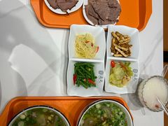 -德元兰州纯汤牛肉面(龙阳路店)