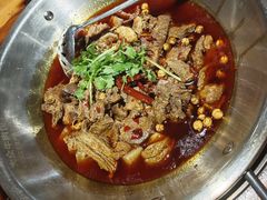 -大众跷脚牛肉馆·非遗传承单位(峨眉山店)