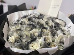 -亭亭鲜花店(中山北路店)