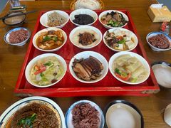 -蓝田九大碗民俗食府(蓝田店)